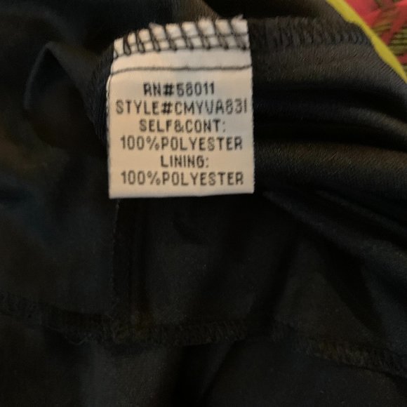 Est-1946 Zig Zag Design Dress - Picture 6 of 7